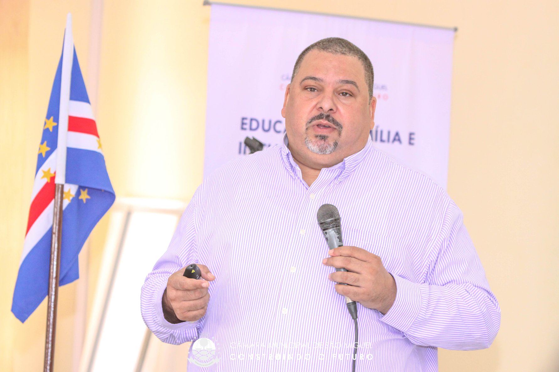 FICASE Apresenta Proposta de Municipalização do Programa de Transporte Escolar 