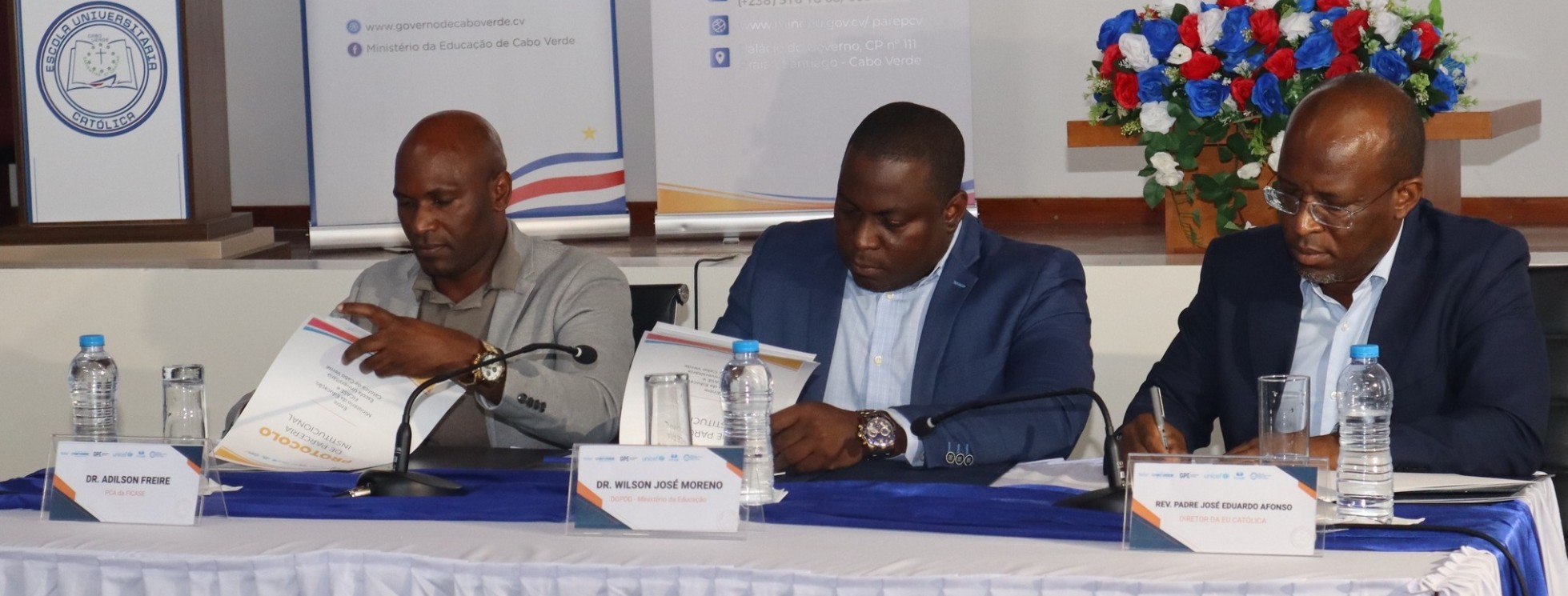 Acordo entre FICASE, EU Católica de Cabo Verde e Ministério da Educação apoia 75 estudantes do curso em Ciências da Educação, Infância e Família